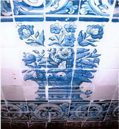 2005 - Palacete Vilhena, Lisboa. Silhar de albarradas barroco da 1ª metade do Século XVIII, furtado em Outubro de 2005 do Palacete Vilhena, em Lisboa.