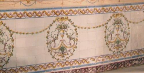 2005 - Palacete Vilhena, Lisboa. Azulejos neoclássicos do Século XVIII/XIX, furtados em Outubro de 2005 do Palacete Vilhena, em Lisboa.