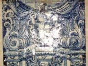 1994 - Hospital dos Capuchos, Lisboa. Fragmento do revestimento de azulejos por baixo do púlpito da igreja. 1ª metade do Século XVIII. Furtado entre 30/12/1994 e 9/1/1995.